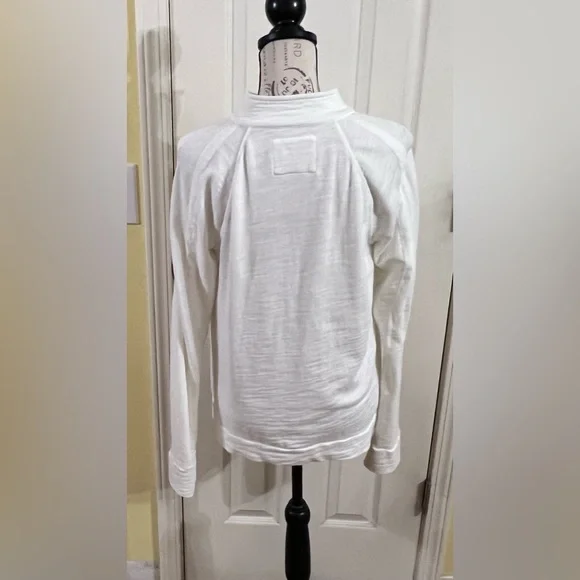 Lilly Pulitzer Resort White Ashlee Pullover- NWOT. - Picture 8 of 10